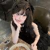 见两小儿便日